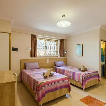& Pool In Bay Apartment Mellieha