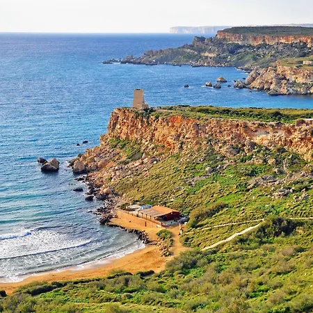 & Pool In Bay * Mellieha