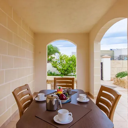 & Pool In Bay Appartement