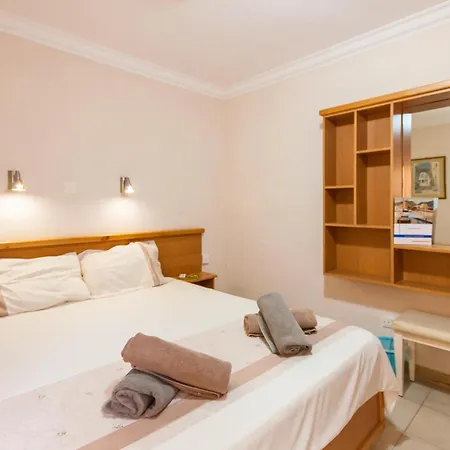 & Pool In Bay Appartement *