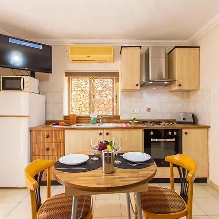 & Pool In Bay Appartement