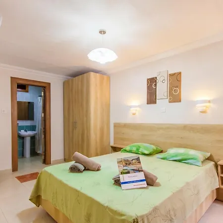 & Pool In Bay Mellieha