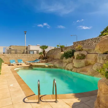 & Pool In Bay *