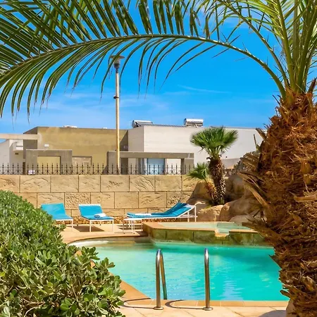Apartman & Pool In Bay Mellieħa