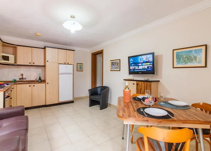 & Pool In Bay アパート *