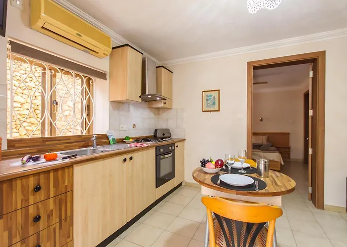 & Pool In Bay アパート